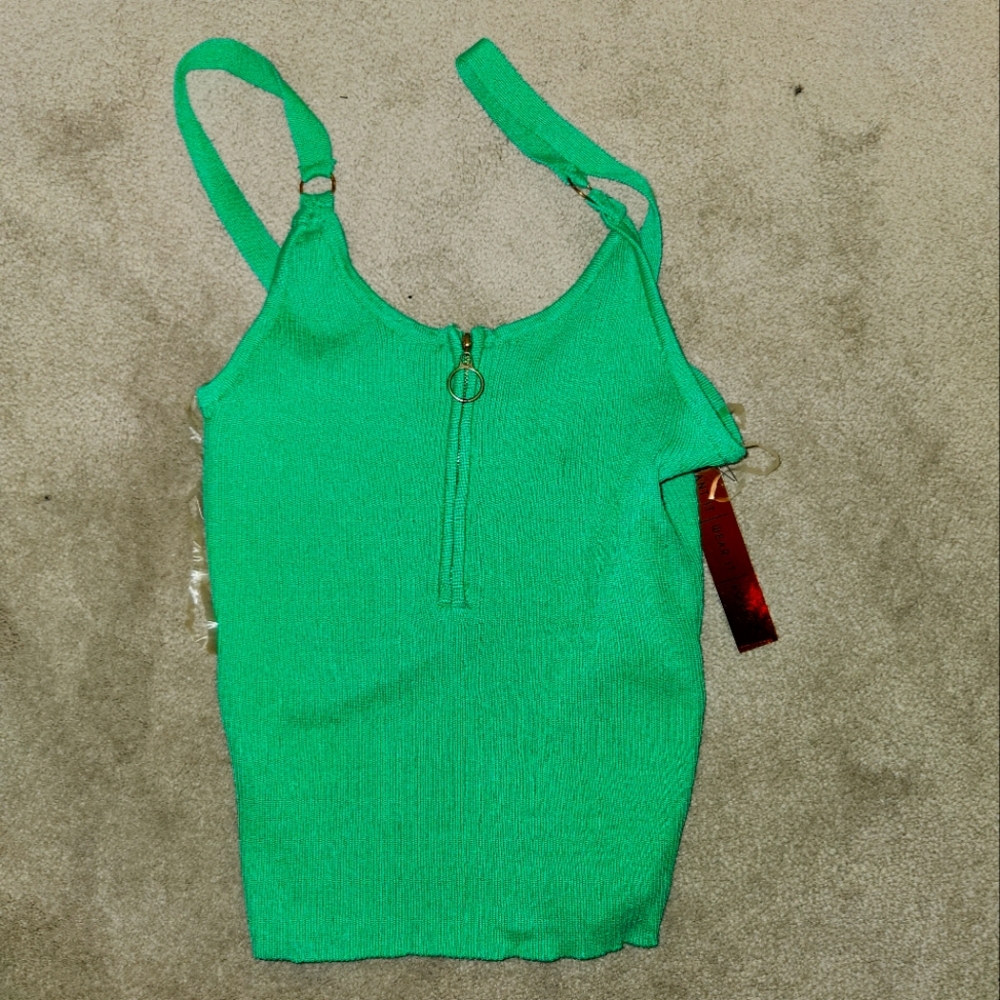 Almost Famous green ribbed tank top in the size XL.